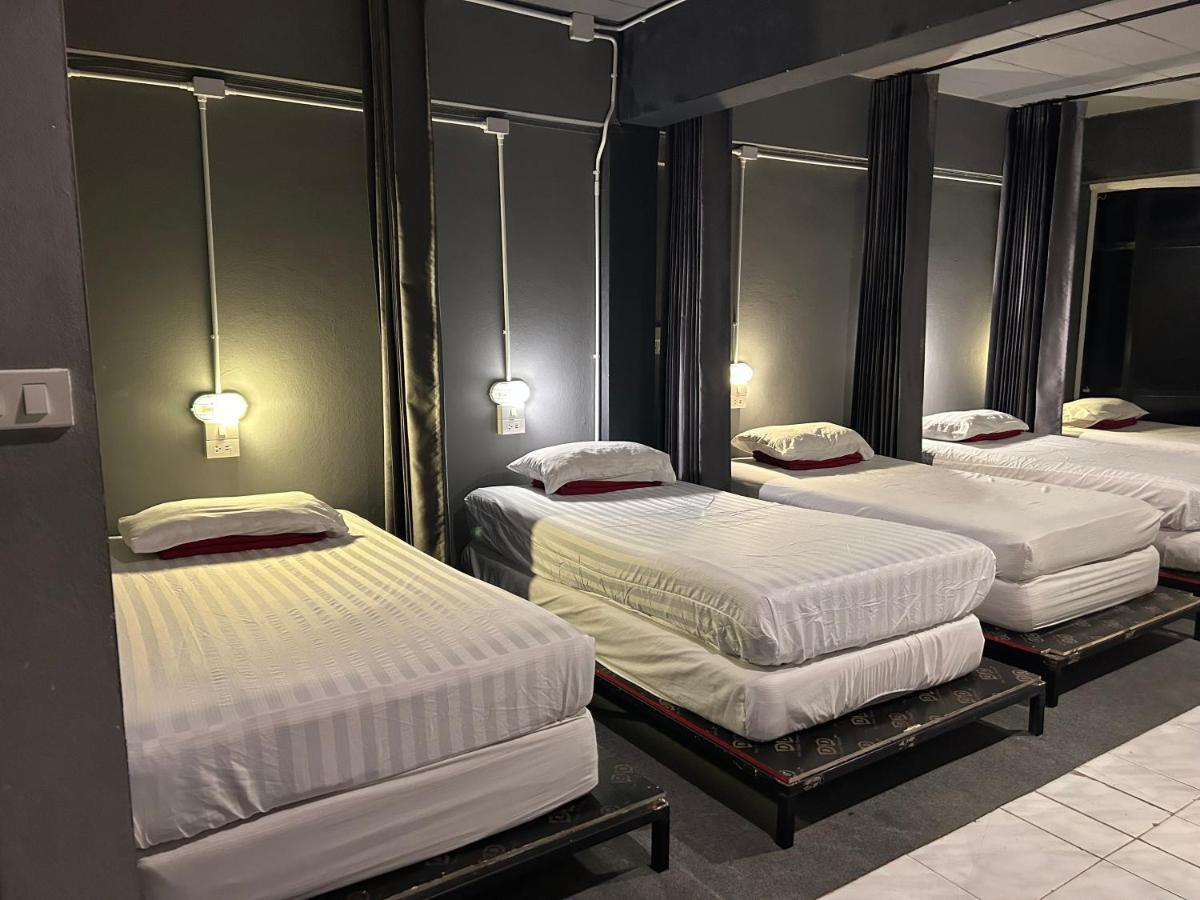 Monkey Toe Guesthouse Чиангмай Экстерьер фото