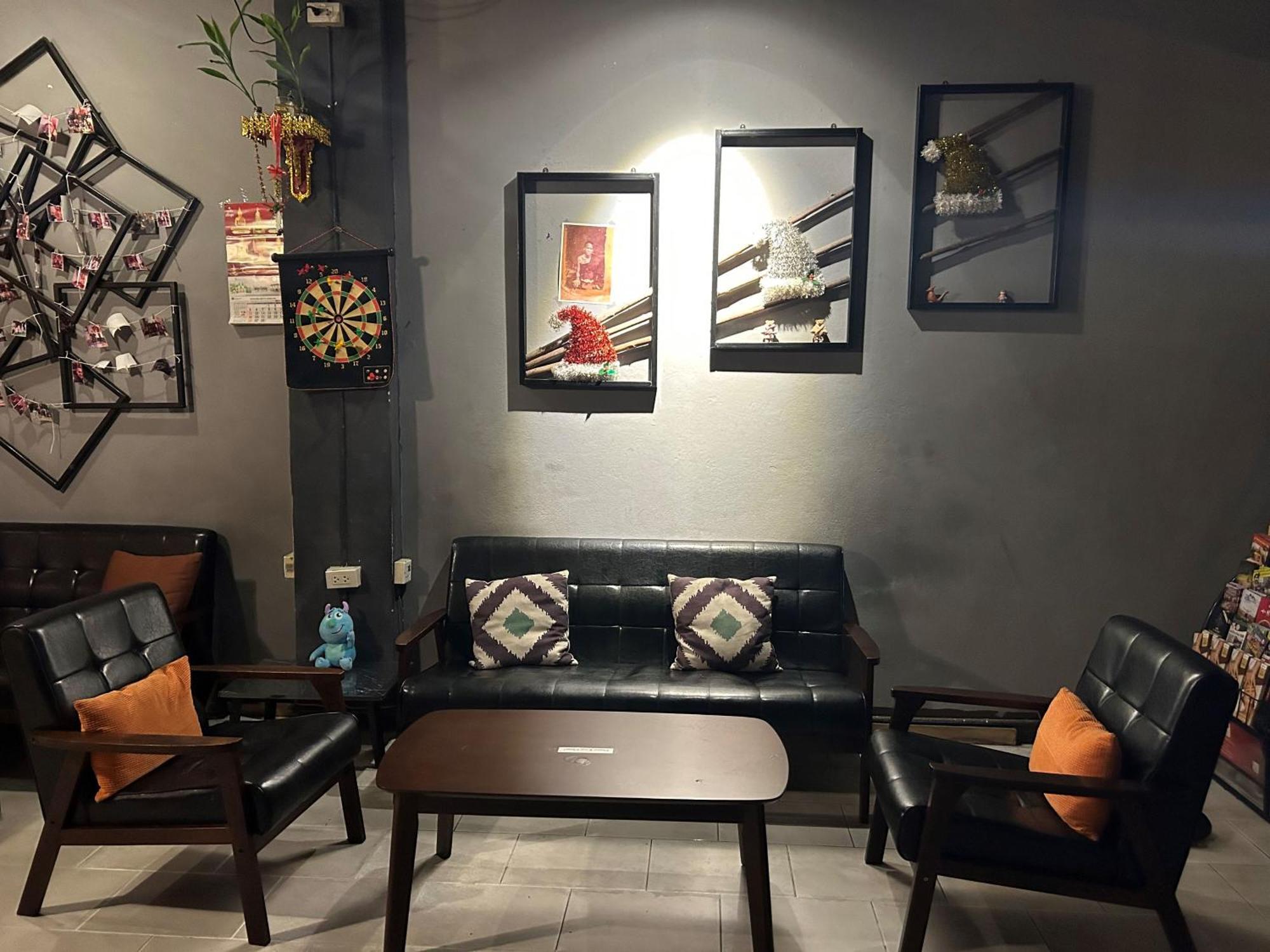 Monkey Toe Guesthouse Чиангмай Экстерьер фото
